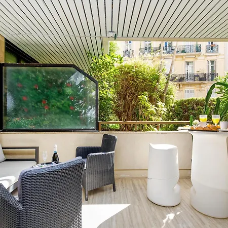 Gray D'albion 1d1 Yourhosthelper * Cannes